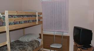 Гостиница Дилижанс Великий Новгород Спальное место на двухъярусной кровати в общем номере для мужчин и женщин-2